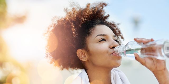 Stay hydrated and healthy! Learn how to set a daily water intake goal that suits your lifestyle. Achieve optimal hydration with expert tips and personalized strategies.