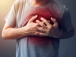 Learn how to effectively recognize the symptoms of a heart attack with our comprehensive guide. Discover the critical warning signs, risk factors, and essential steps to take during a cardiac emergency. Protect your heart health with this in-depth resource.